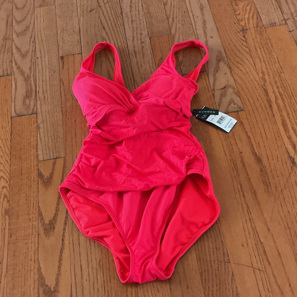 Ralph Lauren swim CORAL women’s size 6 (medium) Swimsuit $110 NWT